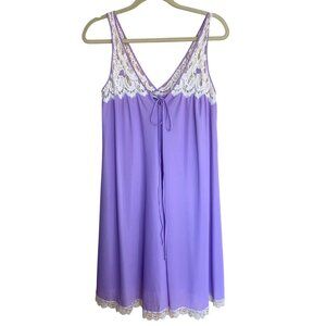 Lucie Ann Vintage Womens Nightgown Size Small Lavender Lace Tie Front
